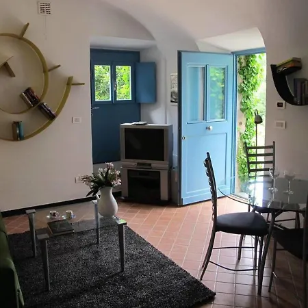 Bella Vista In Medieval Area *